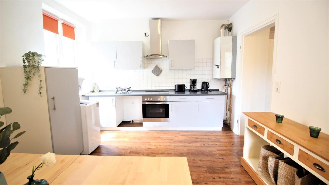 Zentral Wohnen - Inkl. Privatem Stellplatz Apartment เวิร์ซบวร์ก ภายนอก รูปภาพ